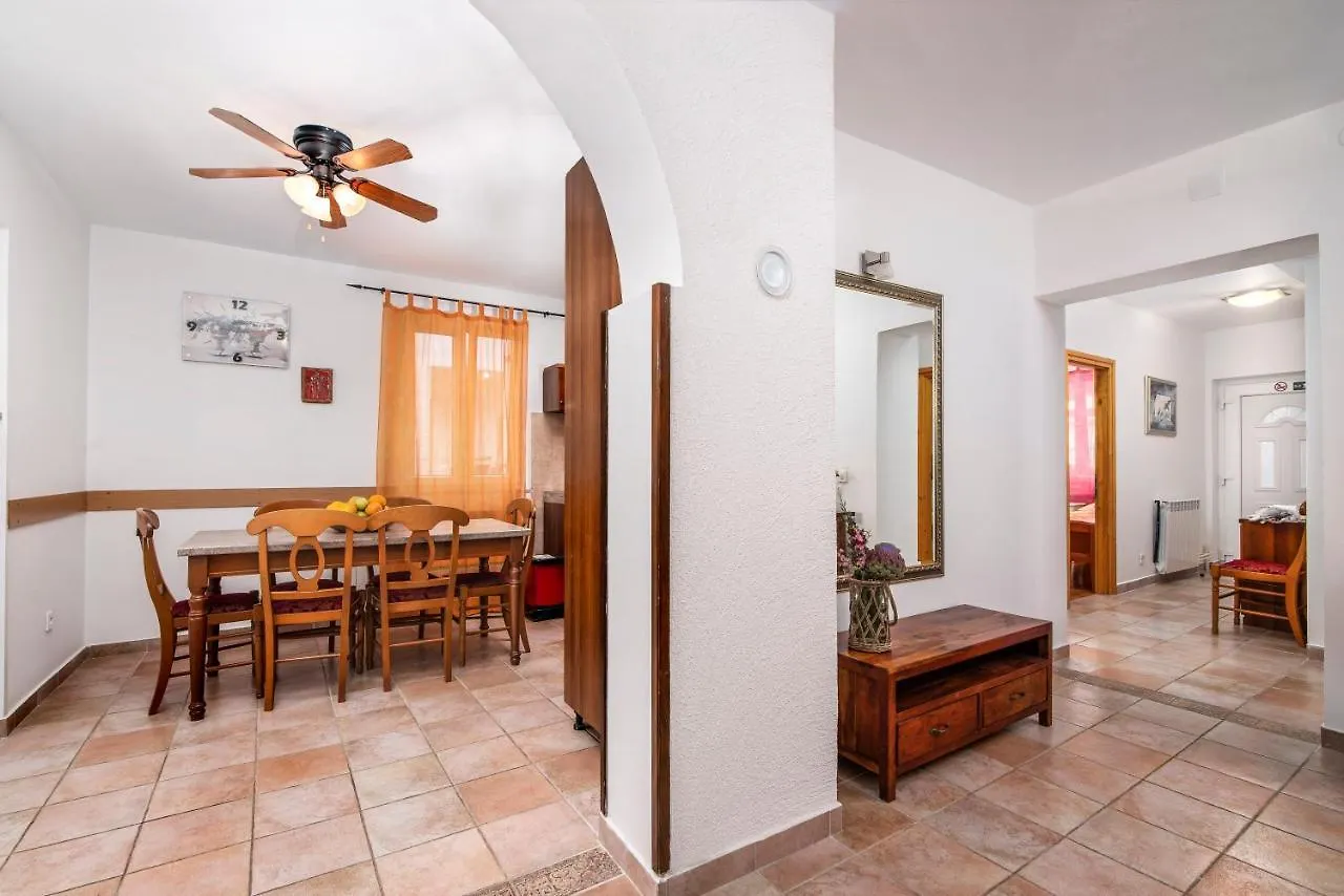 Villa Vera location